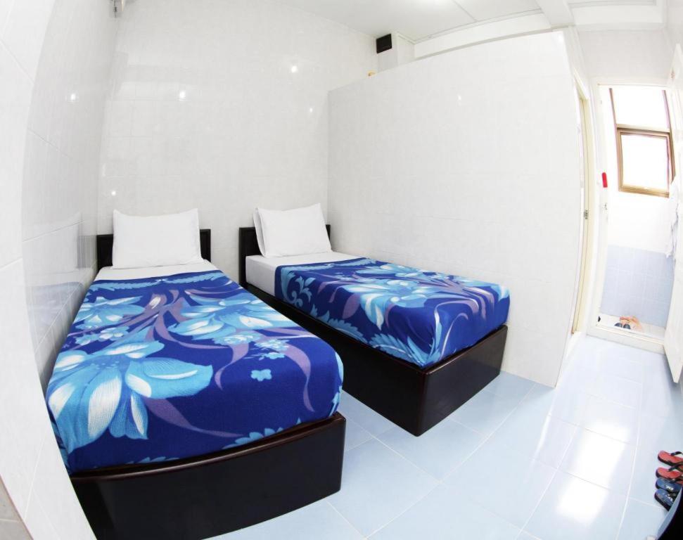Penguin Hotel Kawthaung Exterior foto