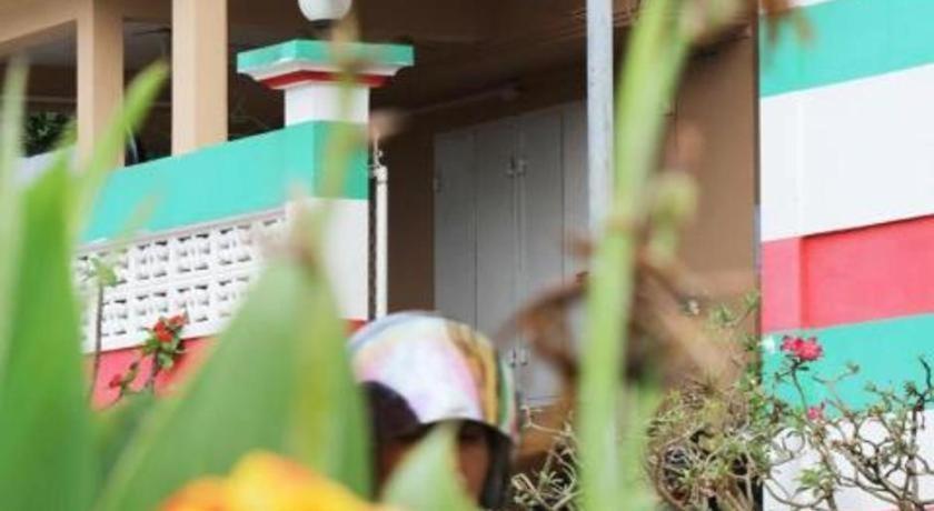 Penguin Hotel Kawthaung Exterior foto