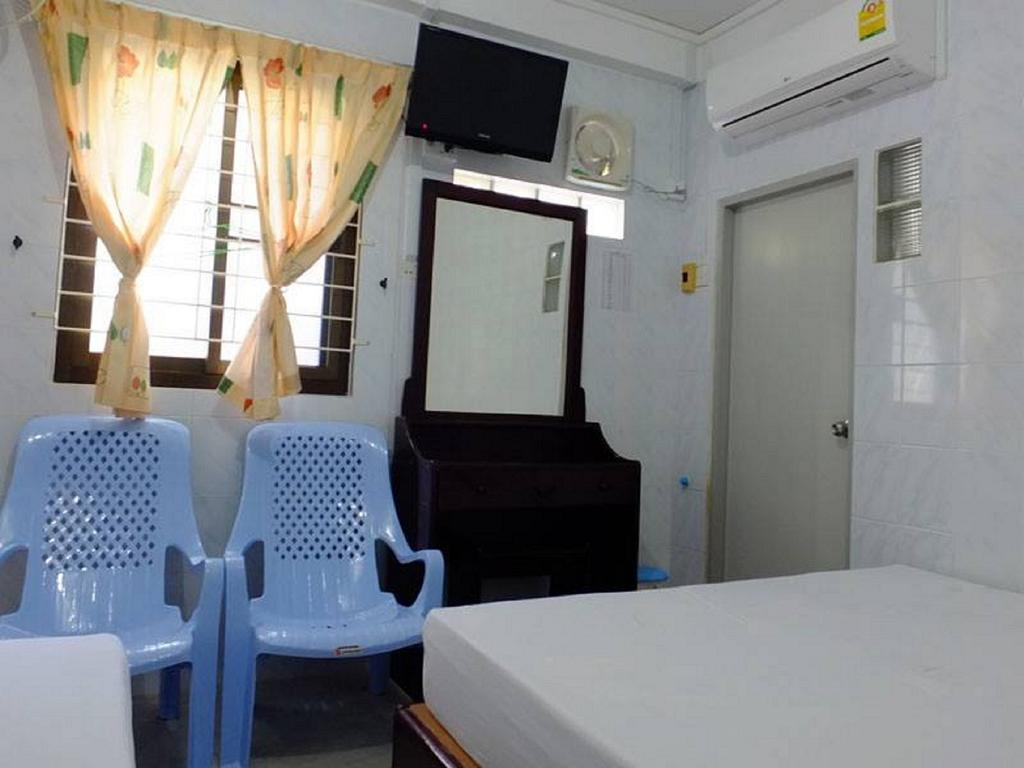 Penguin Hotel Kawthaung Exterior foto