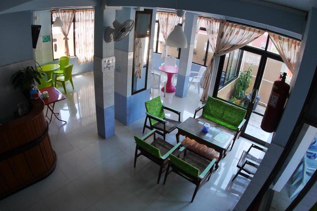 Penguin Hotel Kawthaung Exterior foto