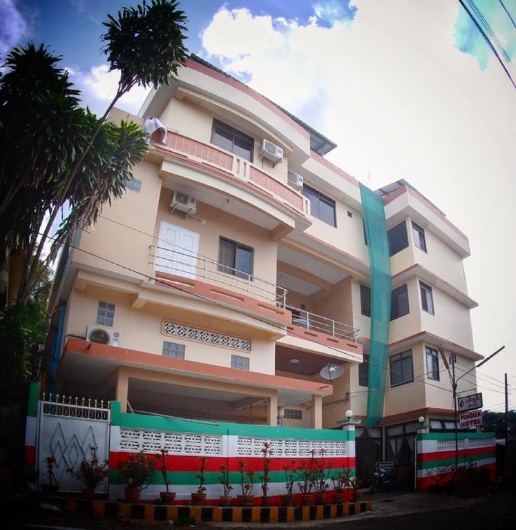 Penguin Hotel Kawthaung Exterior foto